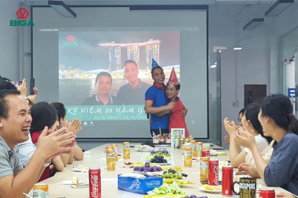 sinh nhật và kỷ niệm 20 năm tình bạn